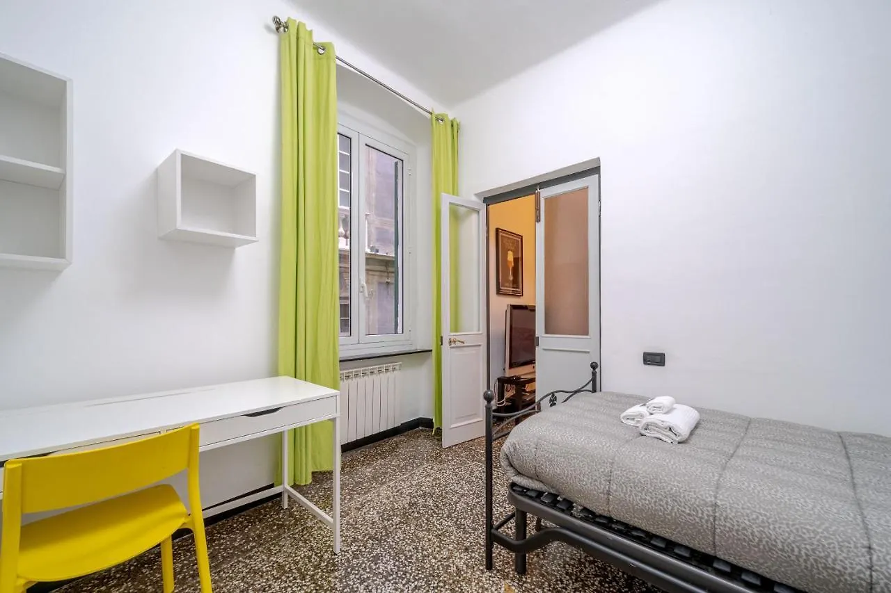 Genoa Porto Antico Central Comfy Apartment