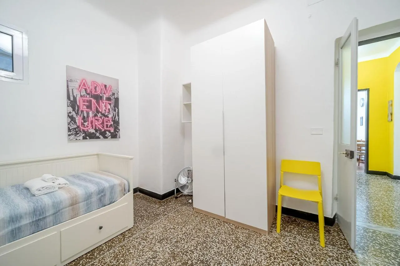 Genoa Porto Antico Central Comfy Apartment