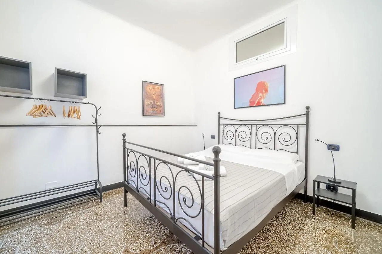 Genoa Porto Antico Central Comfy Apartment